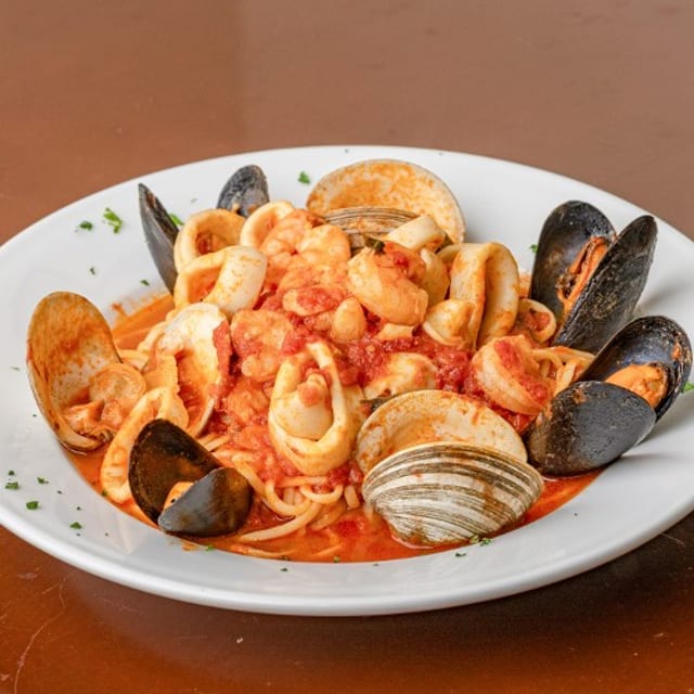 Linguini Al Pesce.
