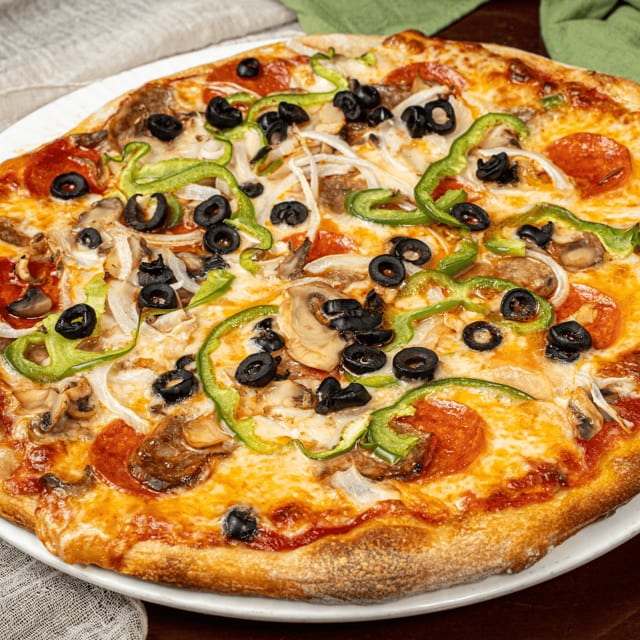 Everything Pizza (Large - 8 Slices 16").